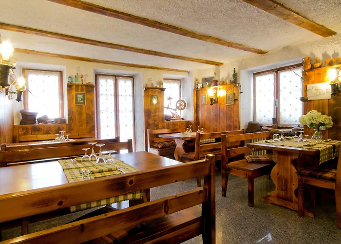 Edelweiss Hotel 3*