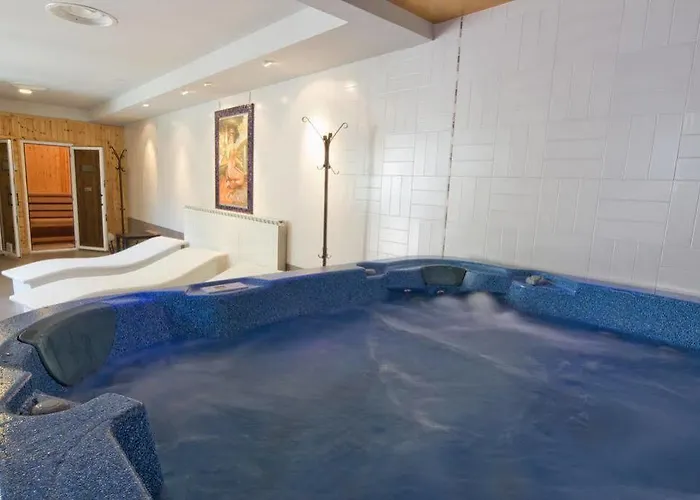 Hotel Edelweiss 3*